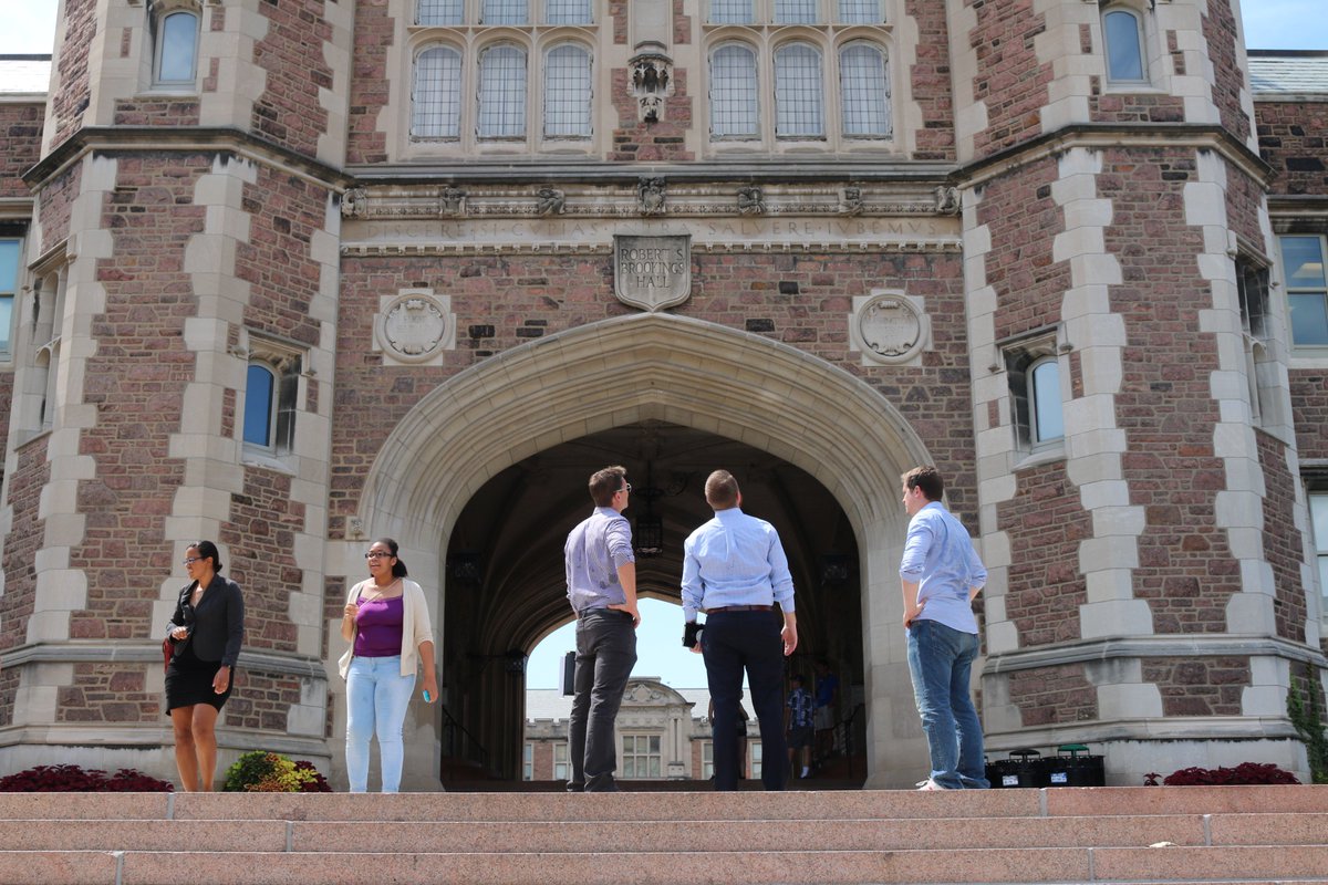 studentvets's tweet photo. It is widely assumed that student veterans leave the service in their late 20s and early 30s to begin college. While this is supported, it also shows a large group of retired military service members retiring from the service in their 40s and enrolling in college. #WeAreSVA https://t.co/DxTcLj0km0