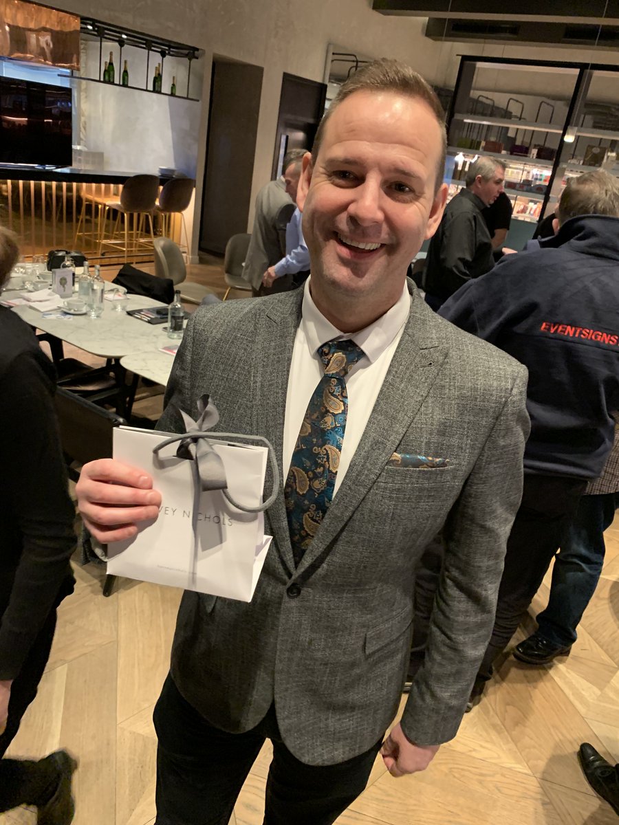 Notable networker of the month for November after more than £800k worth of referrals Lee Gill from <a href="/flowofficeco/">Flow Office</a> #bnisunrise #bni