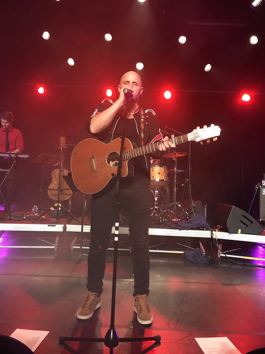 Team_DavidBan's tweet photo. 12.01.2019 #PhotosDuJour (2) | #DavidBan #Lalpagueur en concert #EncorePlusFort #Pacbo #Orchies ; 📍 : Pacbo, Orchies ; 📷 : SidonieL. https://t.co/lK7lOke8eq