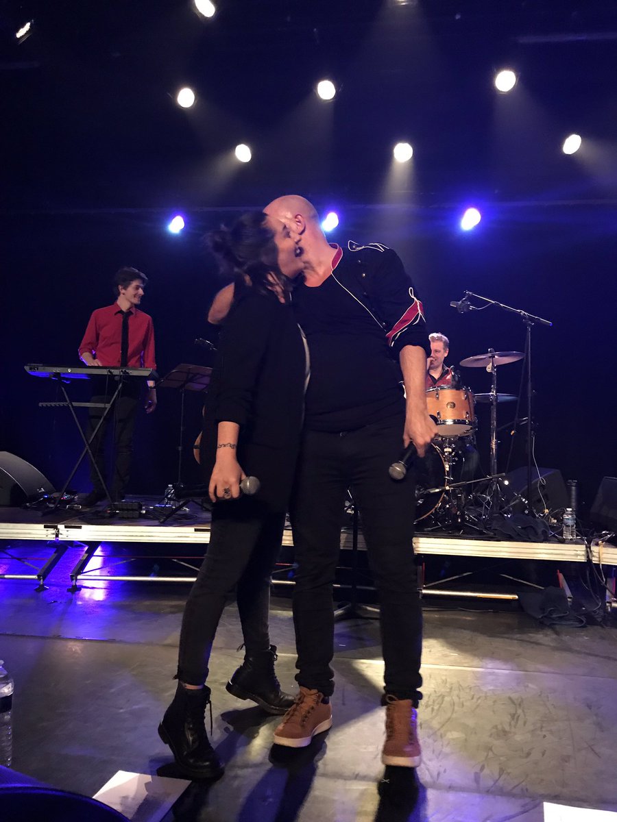 Team_DavidBan's tweet photo. 12.01.2019 #PhotosDuJour (3) | #DavidBan #Lalpagueur en concert #EncorePlusFort #Pacbo #Orchies ; 📍 : Pacbo, Orchies ; 📷 : SidonieL. https://t.co/5rqbBkII4s