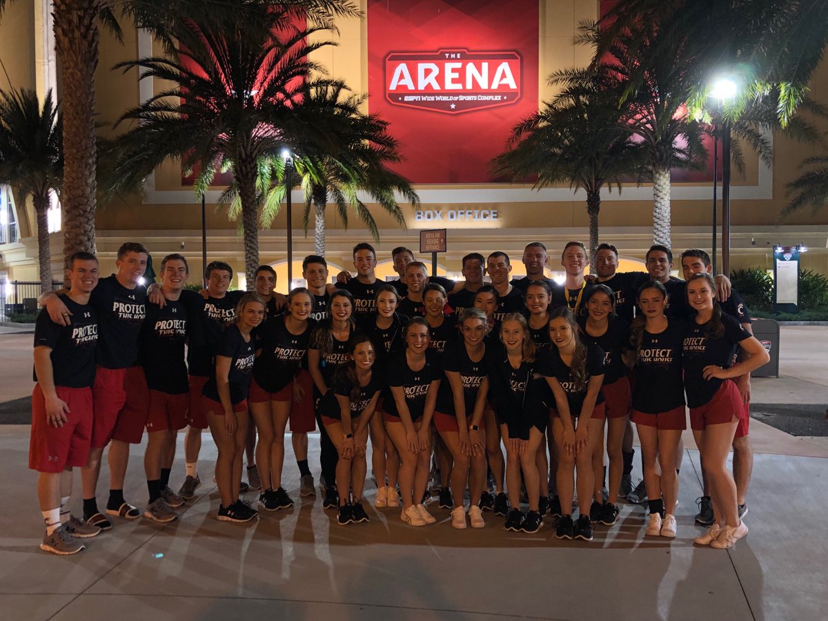GoBearcatsCHEER's tweet photo. Great first night in Florida!

Can’t wait to hit the stage tomorrow as we look to 𝗱𝗲𝗳𝗲𝗻𝗱 𝗼𝘂𝗿 𝗡𝗮𝘁𝗶𝗼𝗻𝗮𝗹 𝗧𝗶𝘁𝗹𝗲 in Game Day!

#Bearcats | #UCAnationals https://t.co/u8ujlDXAWo