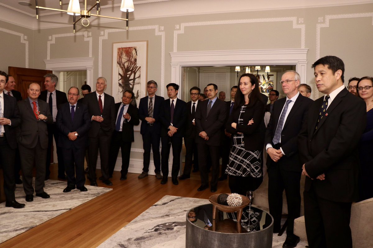 AusHCCanada's tweet image. #CPTPP is here and 🇦🇺🇳🇿 High Commissions co-hosted celebrations marking entry into force with 🇨🇦 colleagues and #CPTPP missions. Excited to see major new opportunities for 🇨🇦🇦🇺 businesses who will benefit from the largest 🌏free trade agreement #TimetoDiversify