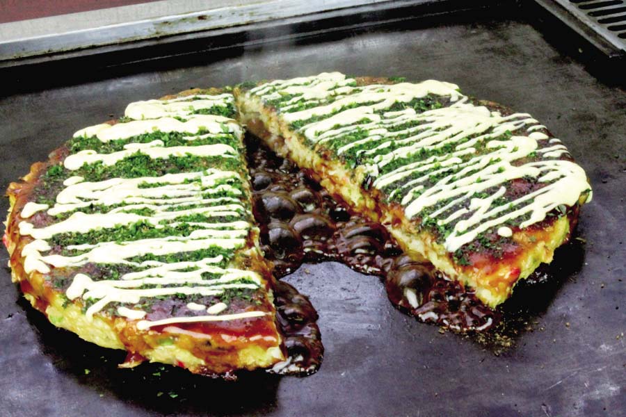 Sunday西京 お好み焼きはもちろん たこ焼き めん類 どんぶりなどいろいろなメニューを豊富に取り揃えている創業30年の老舗 関西風の定番焼きと野菜たっぷりの広島風の二刀流の味が楽しめるのも同店の魅力 詳しくは今週の サンデー西京 をチェック Sunday西京 お好み焼きはもちろん たこ焼き めん類 どんぶりなどいろいろなメニューを豊富に取り揃えている創業30年の老舗 関西風の定番焼きと野菜たっぷりの広島風の二刀流の味が楽しめるのも同店の魅力 詳しくは今週の サンデー西京 をチェック