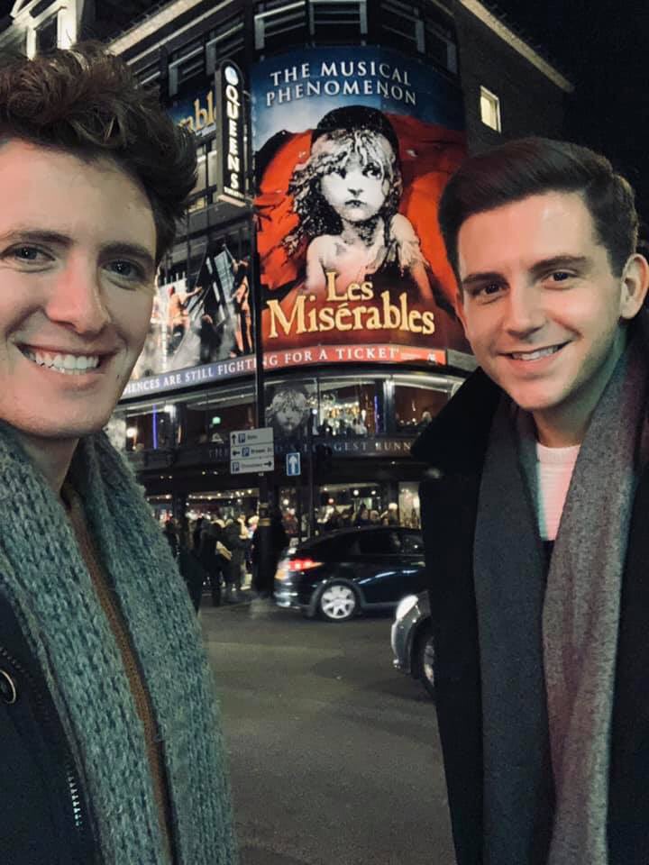 CarlDouglas_'s tweet photo. @lesmisofficial #twoshowday #stageyday @RealJackMalin https://t.co/TW3flI6MBT