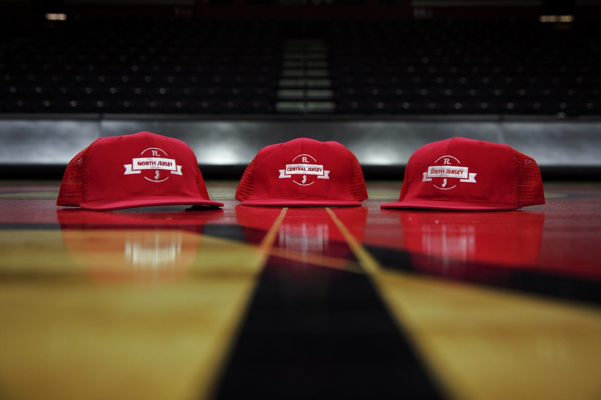 RUAthletics's tweet image. 🍕🥯🏖🛣🎡⛽️

📣 Tomorrow is NEW JERSEY DAY at The RAC‼️

Arrive 𝐄𝐀𝐑𝐋𝐘 to pick up a North, Central, or South Jersey 🧢

Which hat will you be repping?

🗣️ Let us know. Tweet us with #TeamNorth #TeamCentral or #TeamSouth

#JerseyPride l #GardenStatement
