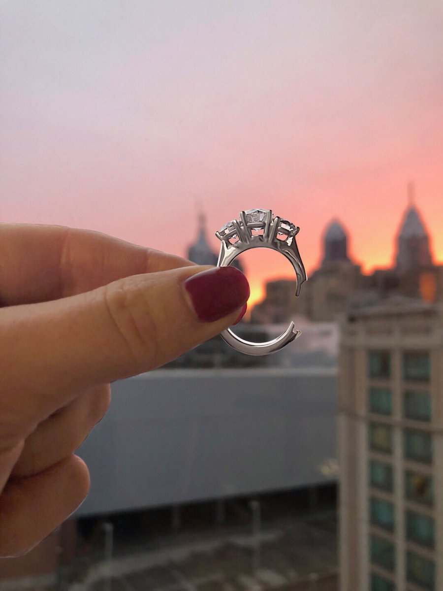 CLIQJEWELRY's tweet photo. ๐ #philly #makeitcliq #phillystyle https://t.co/BfOs8aiMbL
