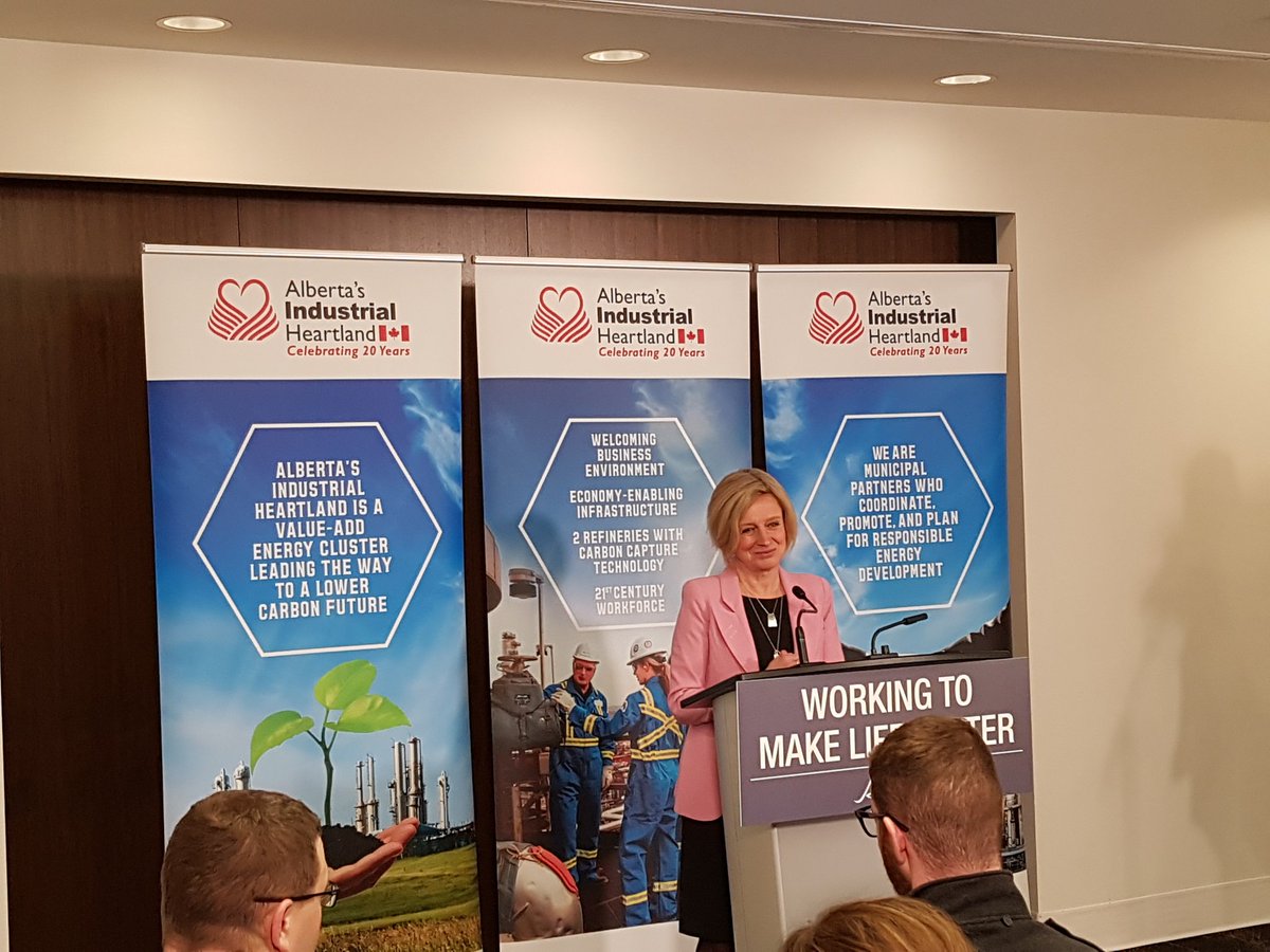 Premier Notley taking questions as part of a post-speech media scrum at our Annual Stakeholder Event.
#abheartland #investment #abenergy #petrochemicals