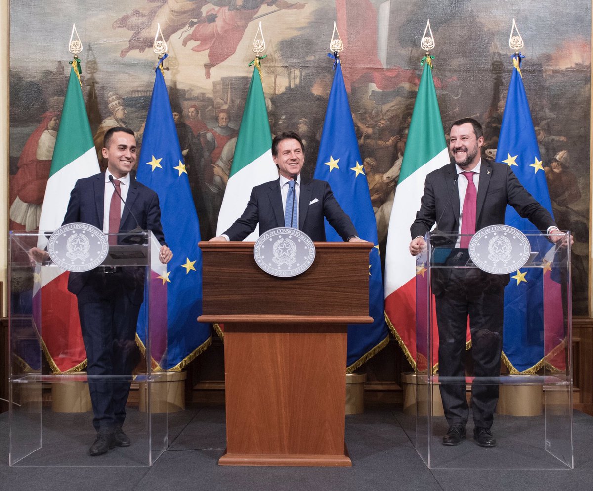 GiuseppeConteIT's tweet image. #Redditodicittadinanza e #Quota100 non erano semplici promesse da campagna elettorale, ma un progetto di politica economica e sociale che oggi è diventato realtà. Ne sono fiero