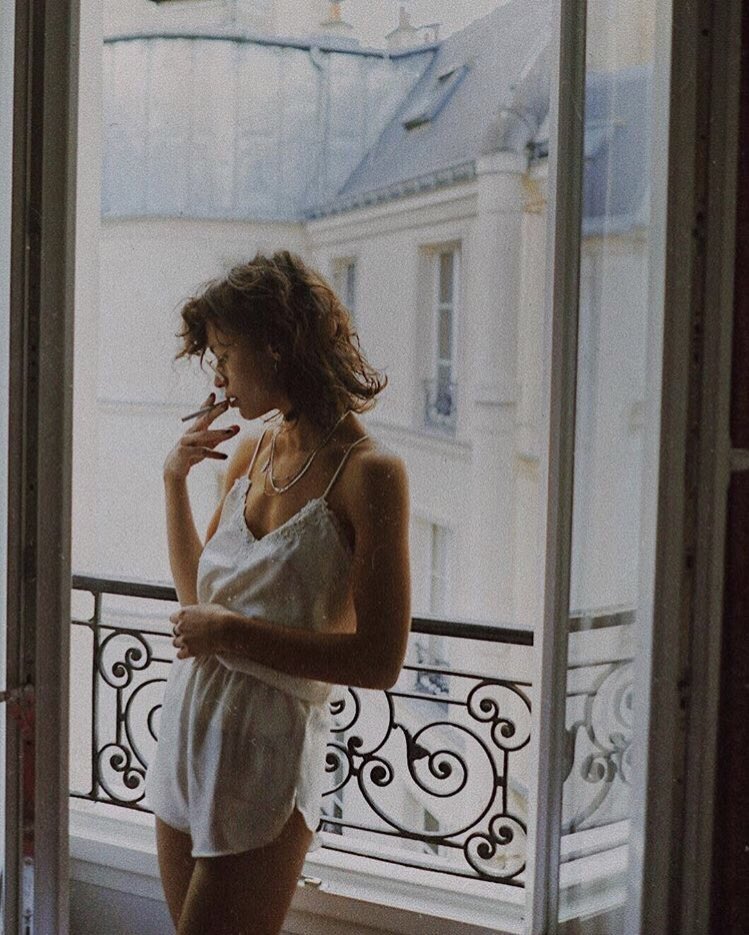 edenjrvs's tweet photo. let me melt into you https://t.co/vqXNY3JQYr