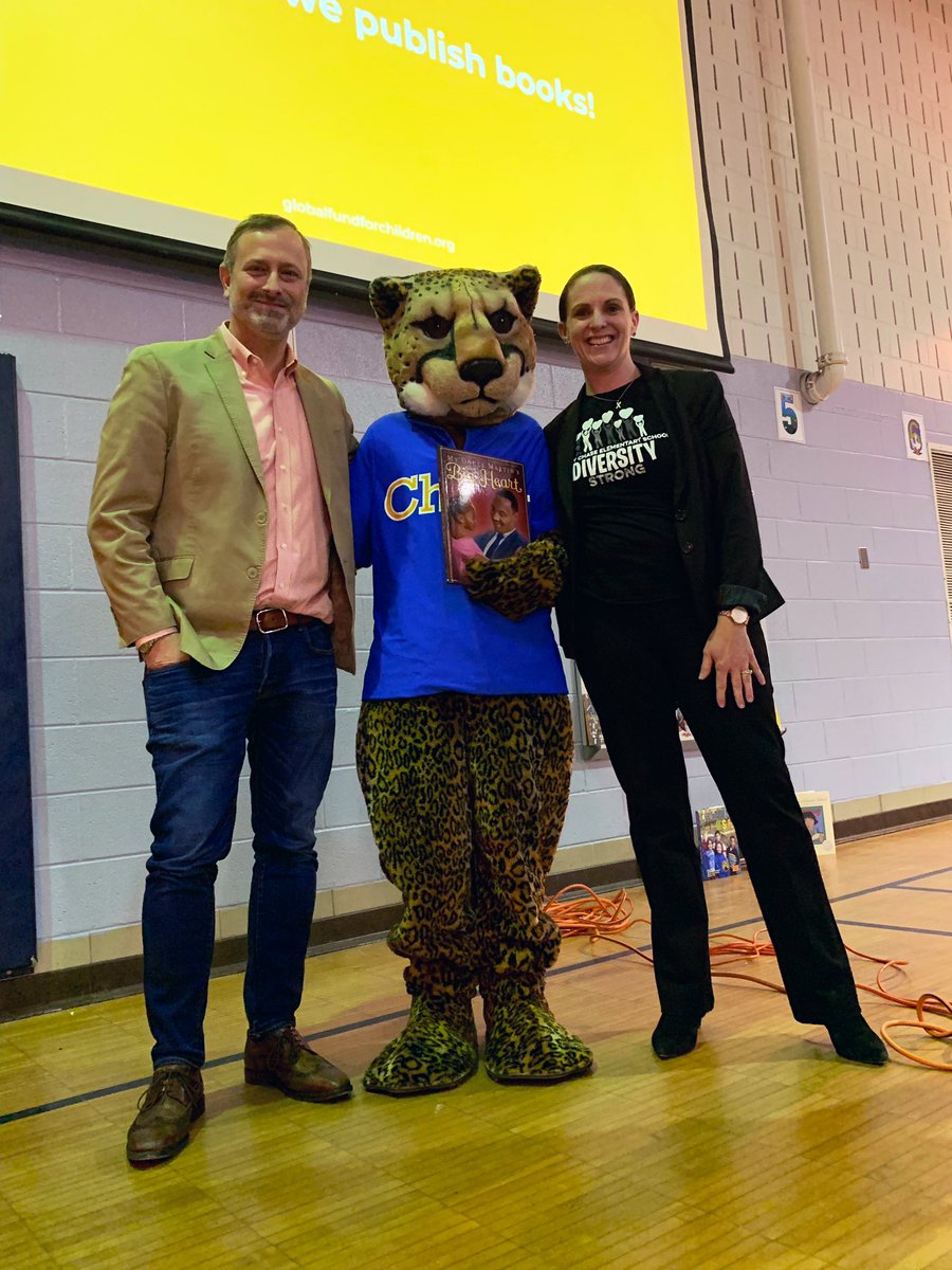 KTHecklinger's tweet photo. #CCES #MLK Readathon #service project kick-off a success! Students will read for pledges to purchase a #GFC library to donate to a local shelter! #dogoodglobally #dogoodlocally #justkeepreading #honorthelegacyofMLK https://t.co/2R79EifxRh