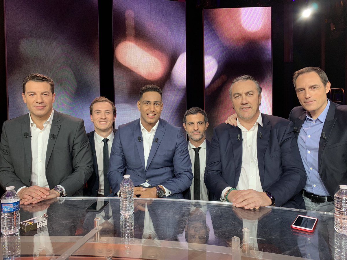 JBEsculie's tweet image. Quand les grands prennent les devants 😂 Rdv après #USNAB pour le @LateRugbyClub avec comme invité @babmathieu