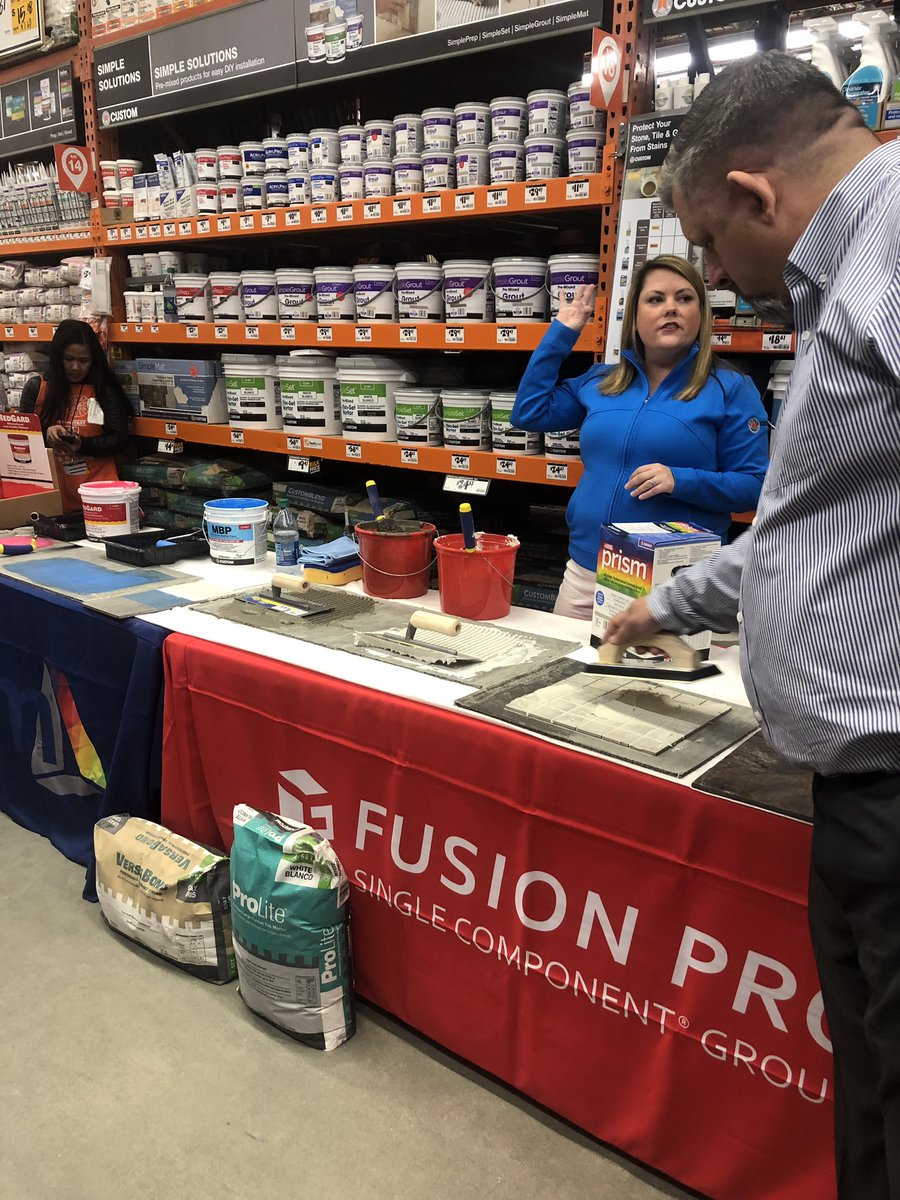 villarreal_831's tweet photo. Awesome #mvpwalk at the Capital Expressway Home Depot! ππ½ #PacNorthProud https://t.co/LEI2nN5mXa