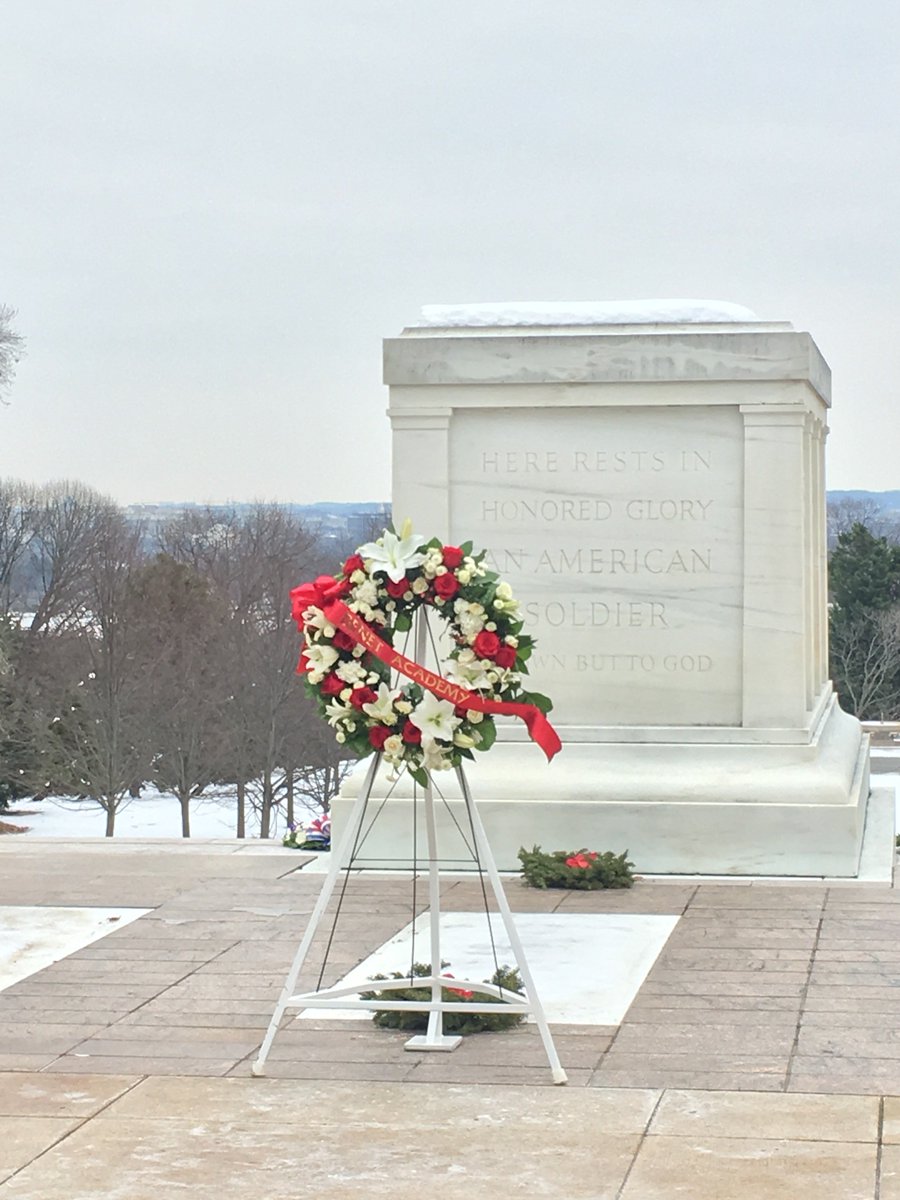 Redwings on the March for Life visited and prayed at the Tomb of the Unknown Soldier today.