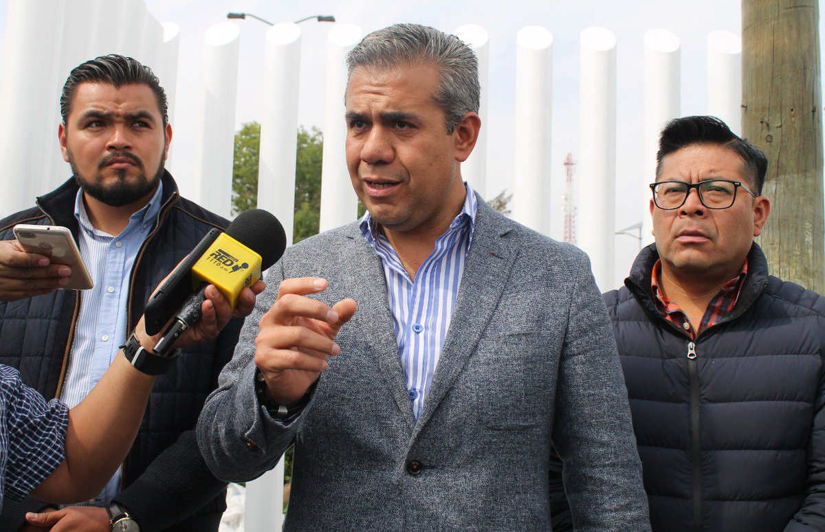 FerVilchisMx's tweet photo. Esta mañana me reuní en el C5 con las corporaciones de seguridad para coordinar la creación de la policía de proximidad, estrategia que va a sustituir el mando único. En #Ecatepec vamos juntos a combatir la delincuencia, la corrupción e impunidad. #MunicipioConValores https://t.co/LzWAF1tIU3