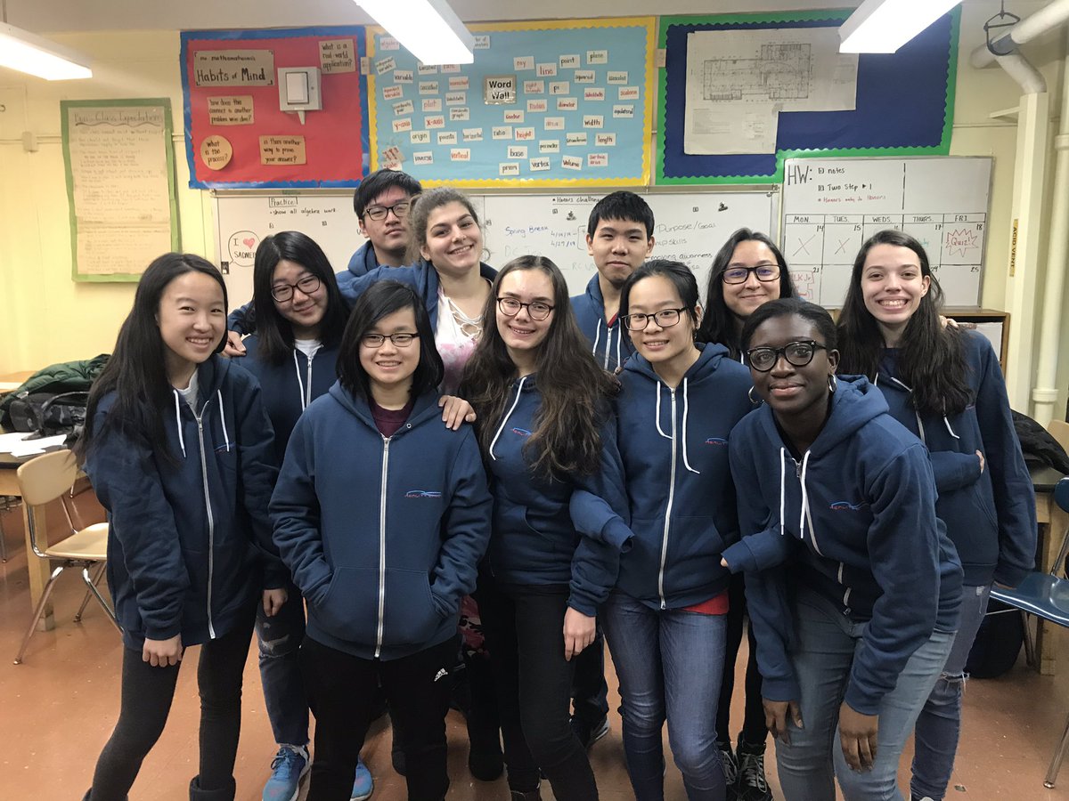 AyodeleAlli's tweet photo. Our #RealityCheck youth at #NYCSmokeFree are united in their fight against tobacco company &amp; ecig marketing towards them..they are their generations best advocates against this epidemic and are excited to be changemakers 💪🏿 @NYCSmokeFree https://t.co/VrhgdqxIZb