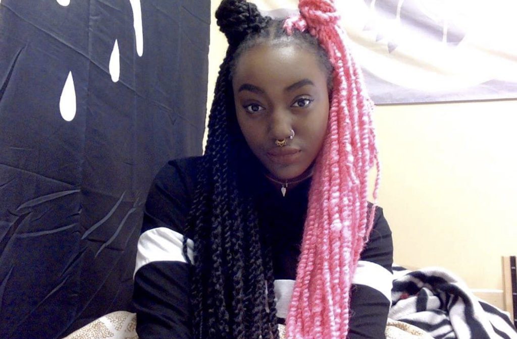 godesosax's tweet photo. i remember i was so scared to do half n half hair 4 yrs ago aw. (then vs. now) https://t.co/OAmfod7F6d