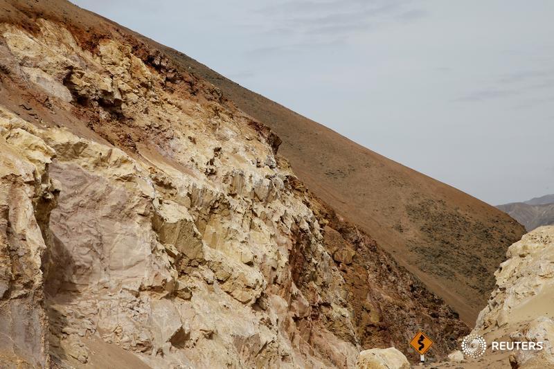 See the full photo essay: https://reut.rs/2FFe52l