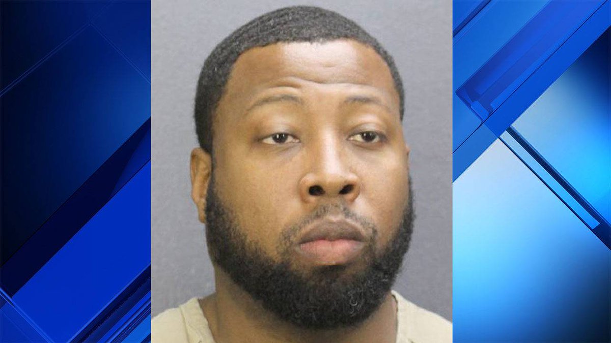 Child sexual predator in Broward uses Fortnite to target victims, deputies say bit.ly/2HiITsc?utm_so… https://t.co/nhP4rbz2NM