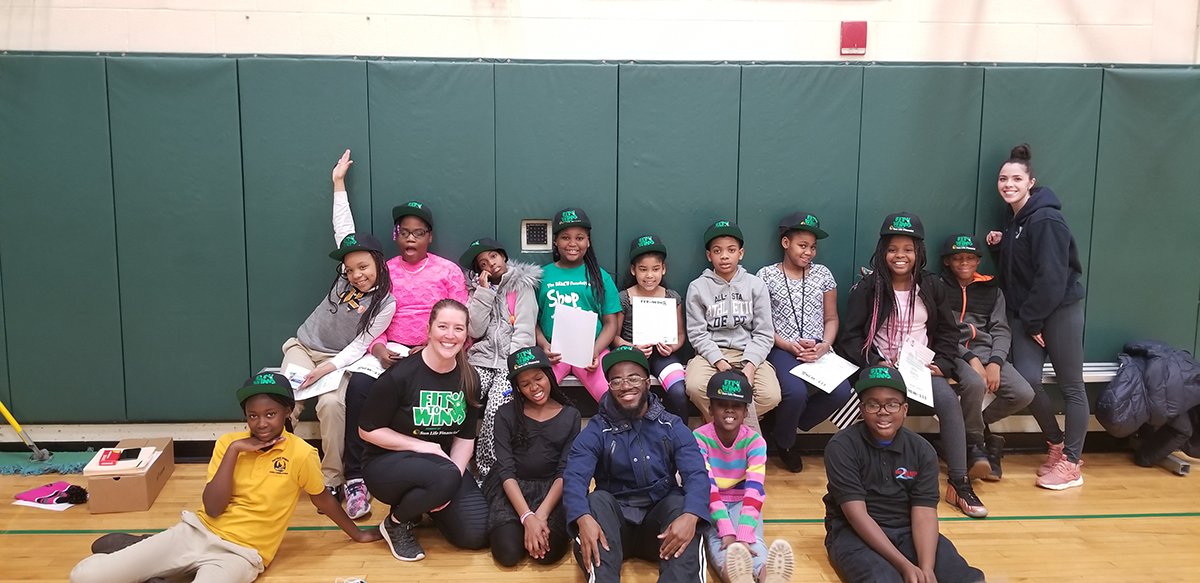 SunLifeUS's tweet photo. The #SunLifeFittoWin program is in its fifth year! Check out these photos from our latest kick-off events. Each year we partner with the #Celtics, and local YMCAs and after-school programs to challenge students to complete healthy-habit activities. https://t.co/Aft4lJyK9h https://t.co/LrCwLalTfA