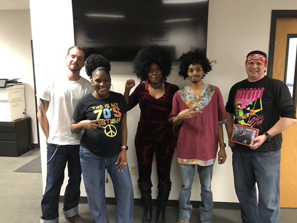 JaxMetroCenter's tweet photo. Dress in your favorite Decade at work today. #TogetherWeAreUPS https://t.co/mn7fAPNKXS