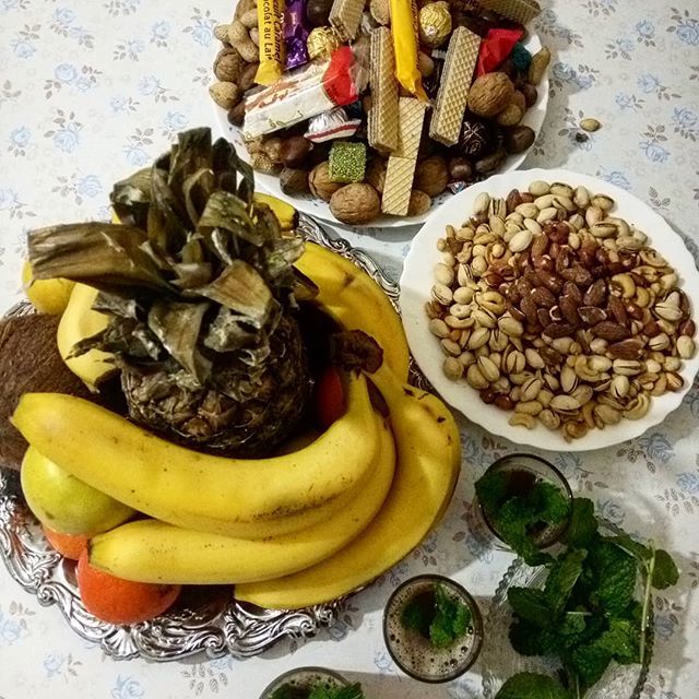 NatalieRachel2's tweet photo. So wonderful and beautiful and delicious fruit fresh banana and kiwi with cup of tea 😴👌👍👏🎂🎉🎇... From @my.best.food 👏👍🎂🎉🎇 https://t.co/fuQ2gXG4eO https://t.co/5PLnzR9IbS