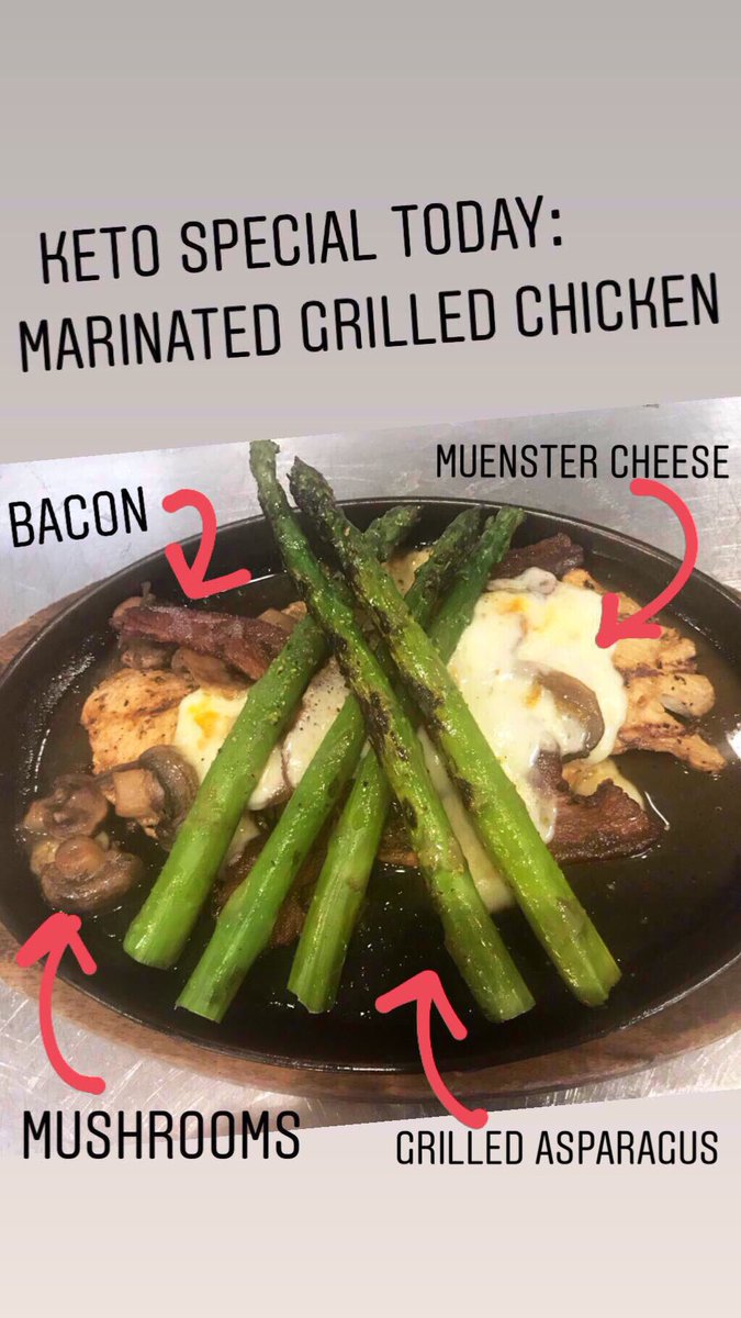 COMFORTbytheCEC's tweet photo. Resolution Friendly Meals! 💪
Stay on track w/ a keto grilled chicken skillet. Worcestershire marinated grilled chicken breast, butter sautéed mushrooms, Muenster cheese &amp; grilled asparagus.

On the specials board today!
.
.
#dinedtevv #dtevv #comfortevv #downtownevansville #keto https://t.co/2OiwhFPzBF