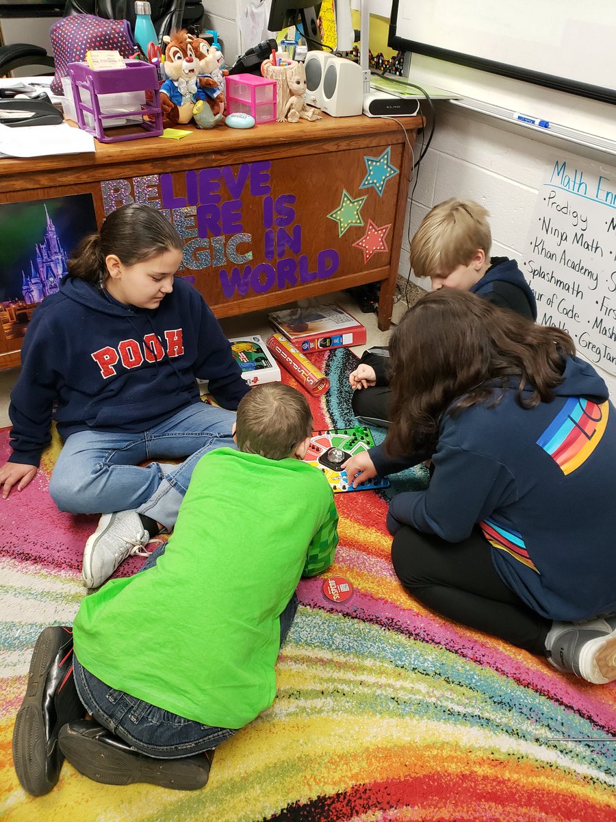 holly_keeton's tweet photo. When it's a rainy day at @WGBulldogs school, 5th graders enjoy their inside recess with board games and activities with friends. ❤ #ALLmeansALLMCSS #brainbreak #5thgraderocks #problemingsolving #strategygames https://t.co/WSuPD4bt8h