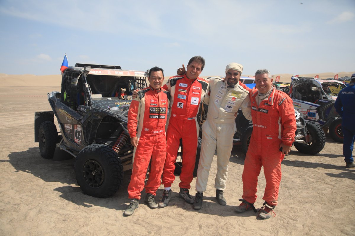 iteaperu's tweet photo. ¡Así fue la llegada de @fuchsrally, #DiegoHeilbrunn , #JoséSalaverry, #FernandoFerrand, #LeonardoBaronio y #JavierUribe al final de la décima etapa del @dakar 100% Perú! ¡Felicidades al #TeamPerú! 

#ITEAEnElDakar 🚘😎 // 📸 #ITEAPhoto #Dakar2019 #DakarPerú #Dakar https://t.co/zDHSDSEYyV