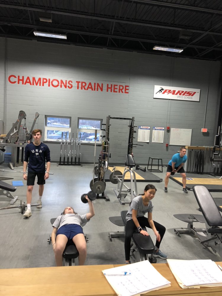 OAPerformCenter's tweet photo. Busy night tonight get in here before there is no room left!!! Adults can try for two weeks for FREE!  Kids each get their own program personalized just for them. What are you doing still reading this call us 207-710-5509 https://t.co/m86OkxEbXV