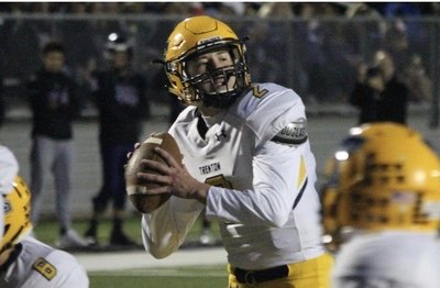 Trenton 2019 QB Jay Solano is visiting Wayne State on 01/18/2019  football.thedzone.com/news/trenton-2…