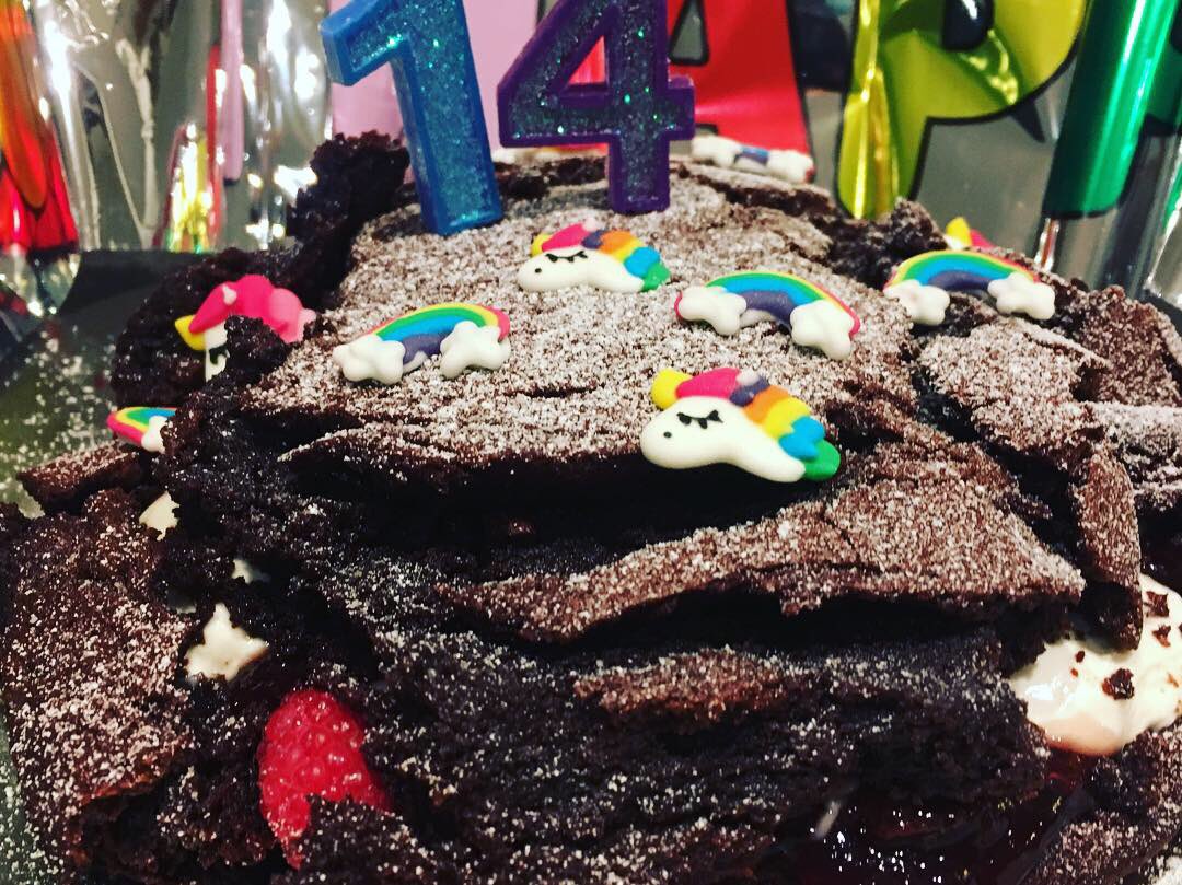 dynamitedoherty's tweet photo. Unsurprisingly, I failed the patience test when it came to cooling the birthday cake π #deconstructed #chocolatehit https://t.co/QlLtw9a92Z