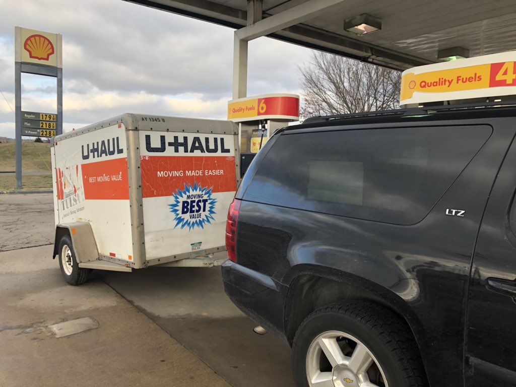 beckymc6's tweet photo. Empty nest redefined... college/internship moves easy & temporary! Graduated & now
“Big girl” job in Atlanta & more permanent & not so great for parents! Empty nest is redefined! #proudparents #sadparents https://t.co/3KUY5cZSUo