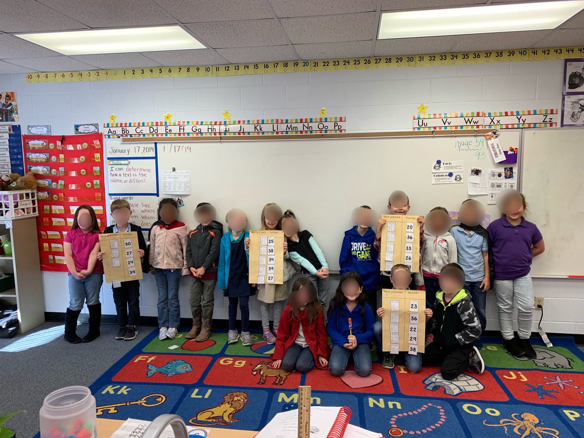 phillipsmrsh1's tweet photo. My class has been learning place value: tens and ones. They completed partner work to match tens and ones blocks and a number and then shared out their answers. #collaboration #placevalue @PineGroveAP https://t.co/CRMiT5OvhQ