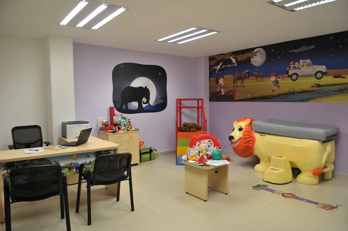 alfredodelmazo's tweet photo. Ser niño debe ser sinónimo de alegría, salud y porvenir, por eso inauguramos en #Toluca el Centro Regional de Desarrollo Infantil, que apoyará a menores con problemas en su desarrollo físico y mental. Nuestra prioridad es que las niñas y niños reciban la atención necesaria. https://t.co/6mXXFCG6U2