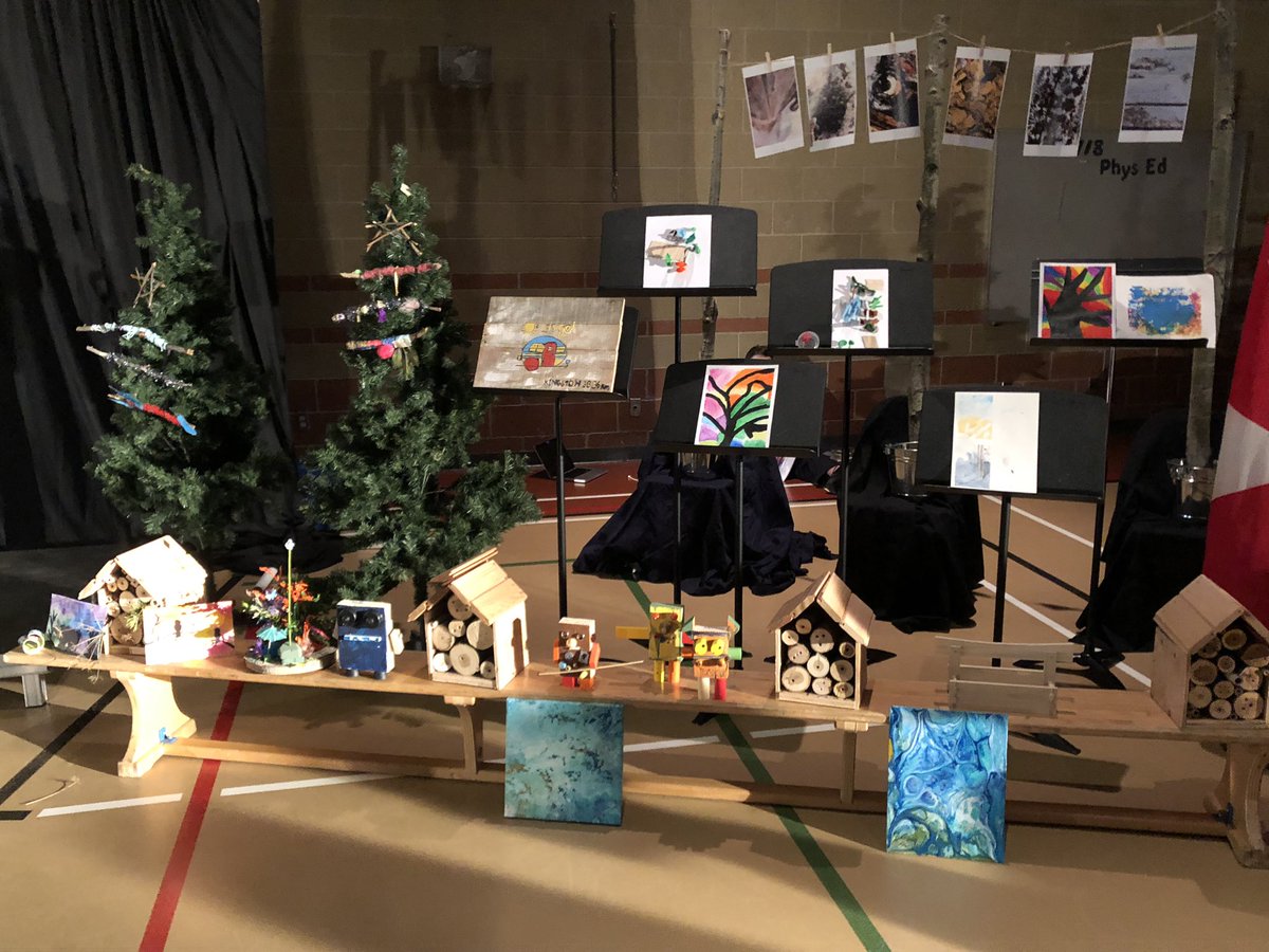 MacFarquharS's tweet photo. Another spectacular Fine Arts Day! So amazing what the committee, volunteers and artists come up with! The kids were inspired to create many things reflecting our Earth theme 🌍 https://t.co/nWQXB8OKcw