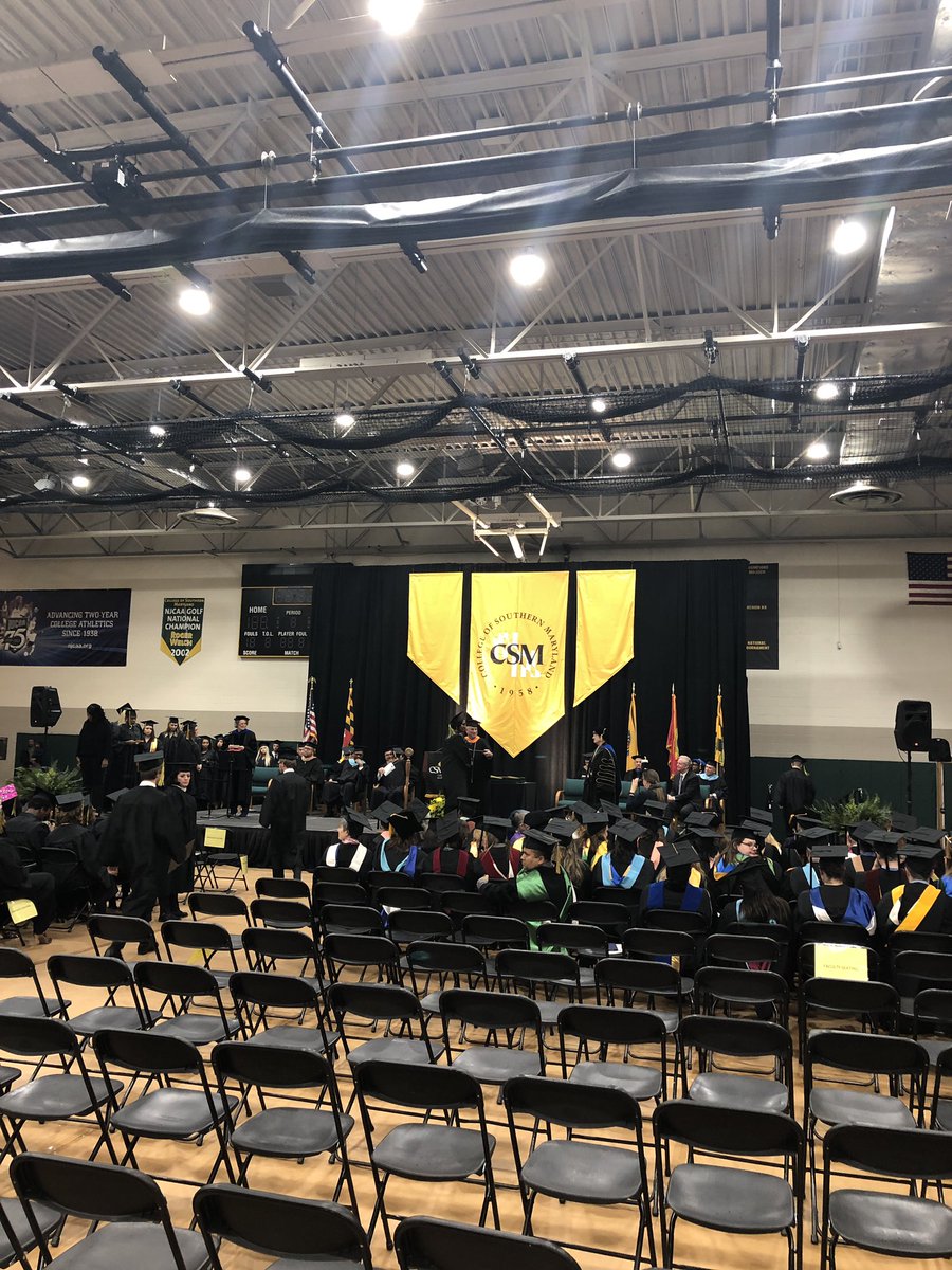 grozafe's tweet photo. #csm2019
Graduation at the College of Southern Maryland https://t.co/t8pbqwFW2d