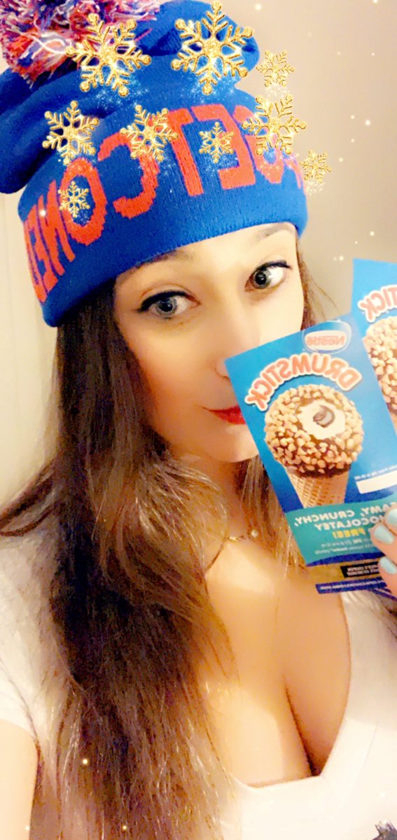 thatgirlondeck's tweet photo. BRB OFF TO GO #GETCONED 🍦 https://t.co/aQvDRji3PF