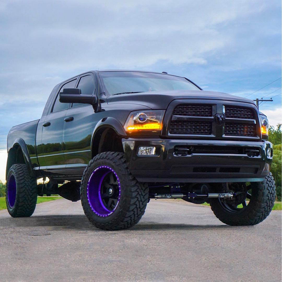 VVMotorsRTC's tweet photo. Bringing back the purple.
#RAM #RAM2500 #PurpleRims #Lifted #VVMRTC #VVMotorsRTC #VVMotorsRAMTruckCenter
Owner: IG @morganvictoriaa https://t.co/dVtv1eGCSZ