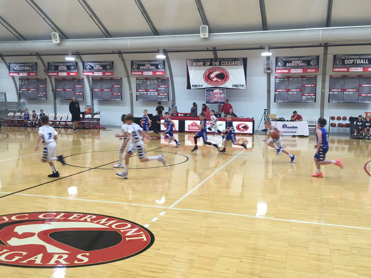 UCClermontDean's tweet photo. Halftime entertainment by the Forest Hills Titans - 2nd and 3rd graders @ucclermont in the Cougar Dome. UCC Men’s Bball 🏀 leads Boyce College 53 to 30 at the half. #UCCFirst https://t.co/QW1MsQeMXo