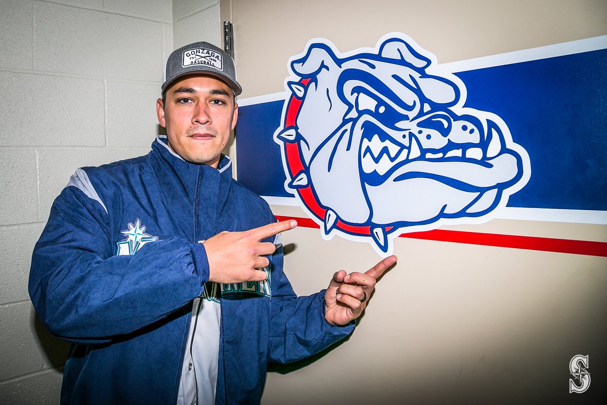 Mariners's tweet photo. Now, no visit to the Lilac City would be complete without stopping by @MarcoGonzales_’s old stomping grounds. 

#MarinersCaravan🚌 https://t.co/OSI0ACEN61