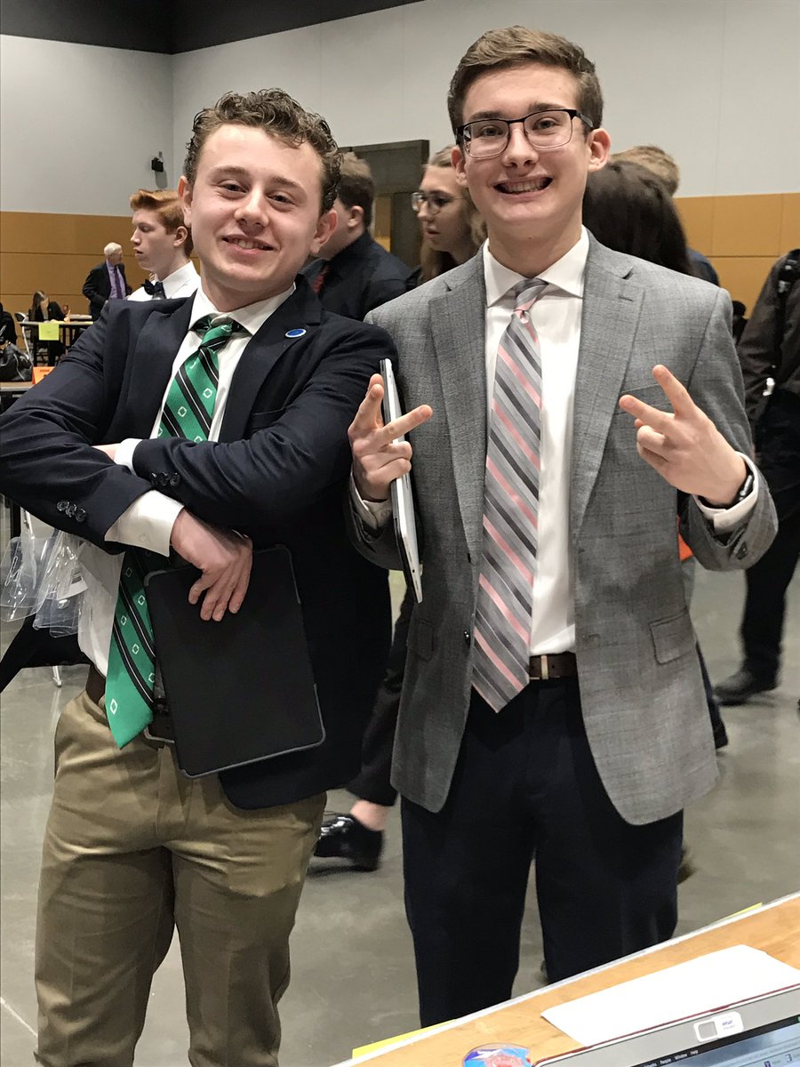 GKEagleDECA's tweet photo. GKHS looking good and ready to rock the Area 7 Conference! #BethelCTE #WashingtonDECA #iamCTE https://t.co/E37jUzjHia