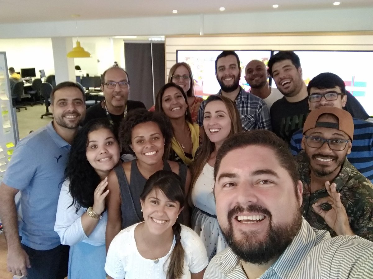 RafaelAuday's tweet photo. Primeiro Workshop de #DesignThinking da Wooza. Aqui a #Inovação está a pleno vapor! E na sua empresa?
#DesignThinker #ProductCustonersLove https://t.co/0bHANu7nln