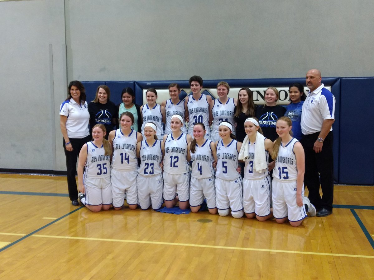 dusty40's tweet photo. 2019 NPL Tournament Champions: Thunder Ridge Lady Longhorns

This is the 6th straight NPL Tournament title for Thunder Ridge!
@scoresinkansas @sportsinkansas @kdcountry94 https://t.co/OdrupvmgC0