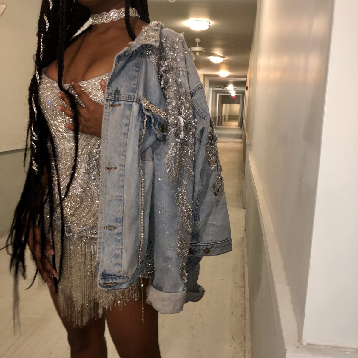 _jayejay's tweet image. diamonds on me look like some glass shattered 💎 #JAELL