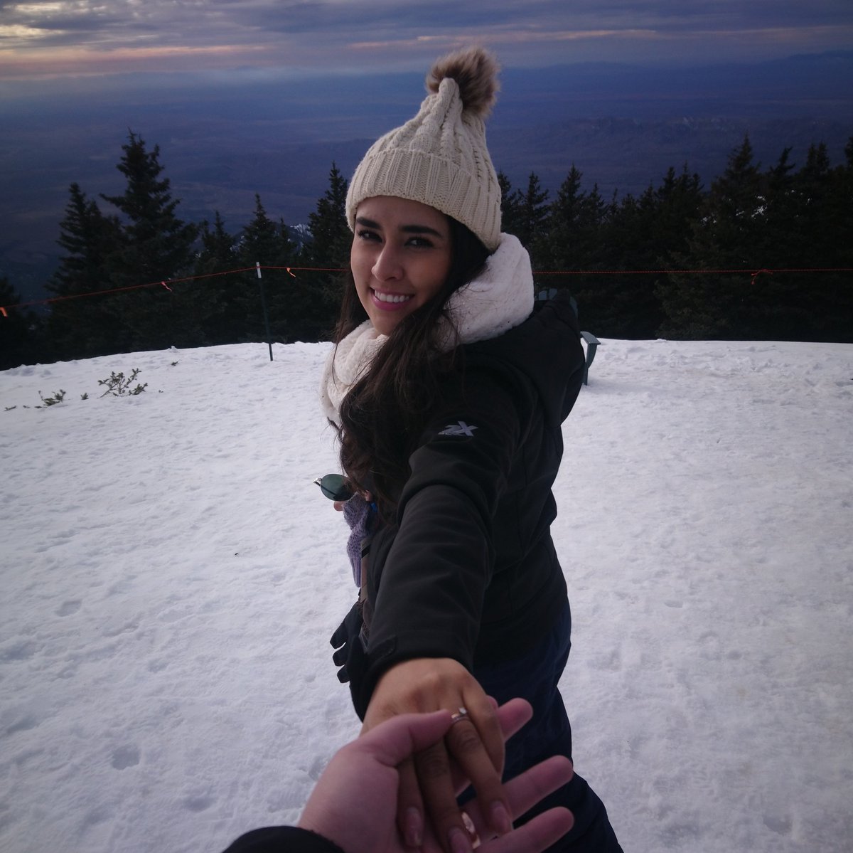GeisyMileidy's tweet photo. Take my hand and let's discover the wonders of the world #snow #skiapache #CoupleGoals #newmexico https://t.co/R3dycLYdVN