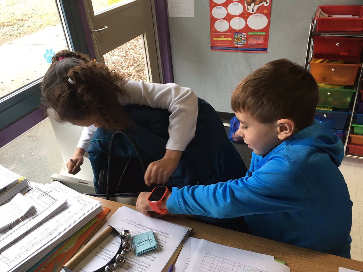hphillips108's tweet photo. Ss on a measure hunt.  #firstgradecougars #ShowYourBrilliance @wcpssmathelem @SCESROARS https://t.co/vC9MzFV8ic
