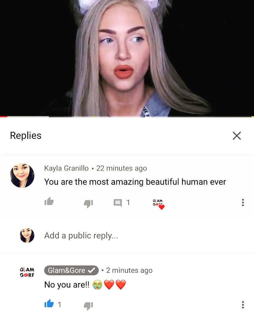 GranilloKayla's tweet photo. No fucking way. @GlamandGore #mademylife #fangirl #omg #happy #bestever #lovethislady #thisjusthappened https://t.co/8VyWccuoYc