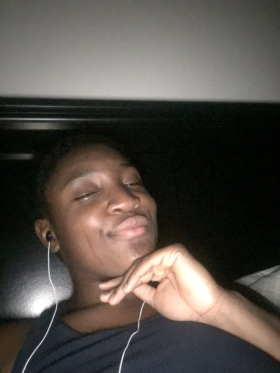 SarahOhWow's tweet photo. had fun wit da gang 2nite😈😈🤫🤫 https://t.co/AlCCKlng3p