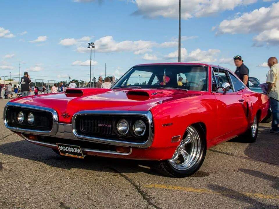 _JRWitt's tweet photo. Happy #Mopar Friday ❤ https://t.co/UKoTFP6cAu