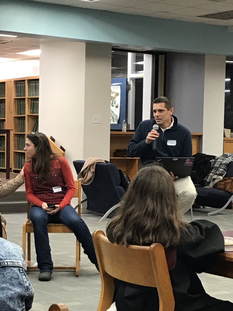 cyndihwells's tweet image. It was snowy outside, but there was a large community inside AHS tonight for “Sí se puede.” I was inspired by the panel of speakers — and “flipped” interpretation for English speakers. Gracias @Rustyc20 & team #ACPSESOL #empowerment #engagement @clcratliff @khhoward31